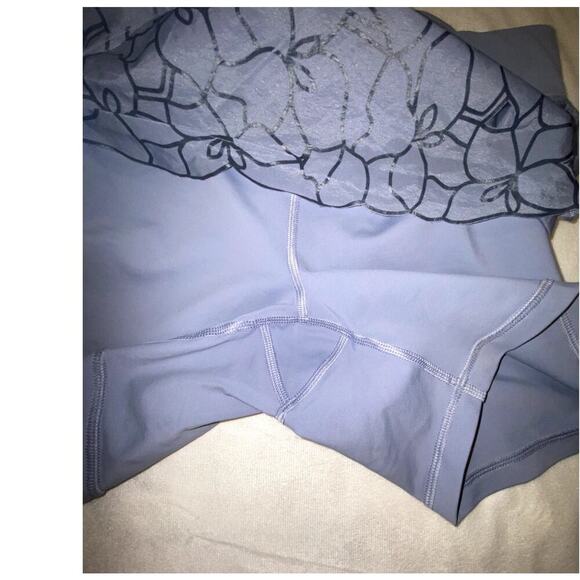 NWOT Womens Lululemon Fabled Forest Short Size 6 - Picture 9 of 10